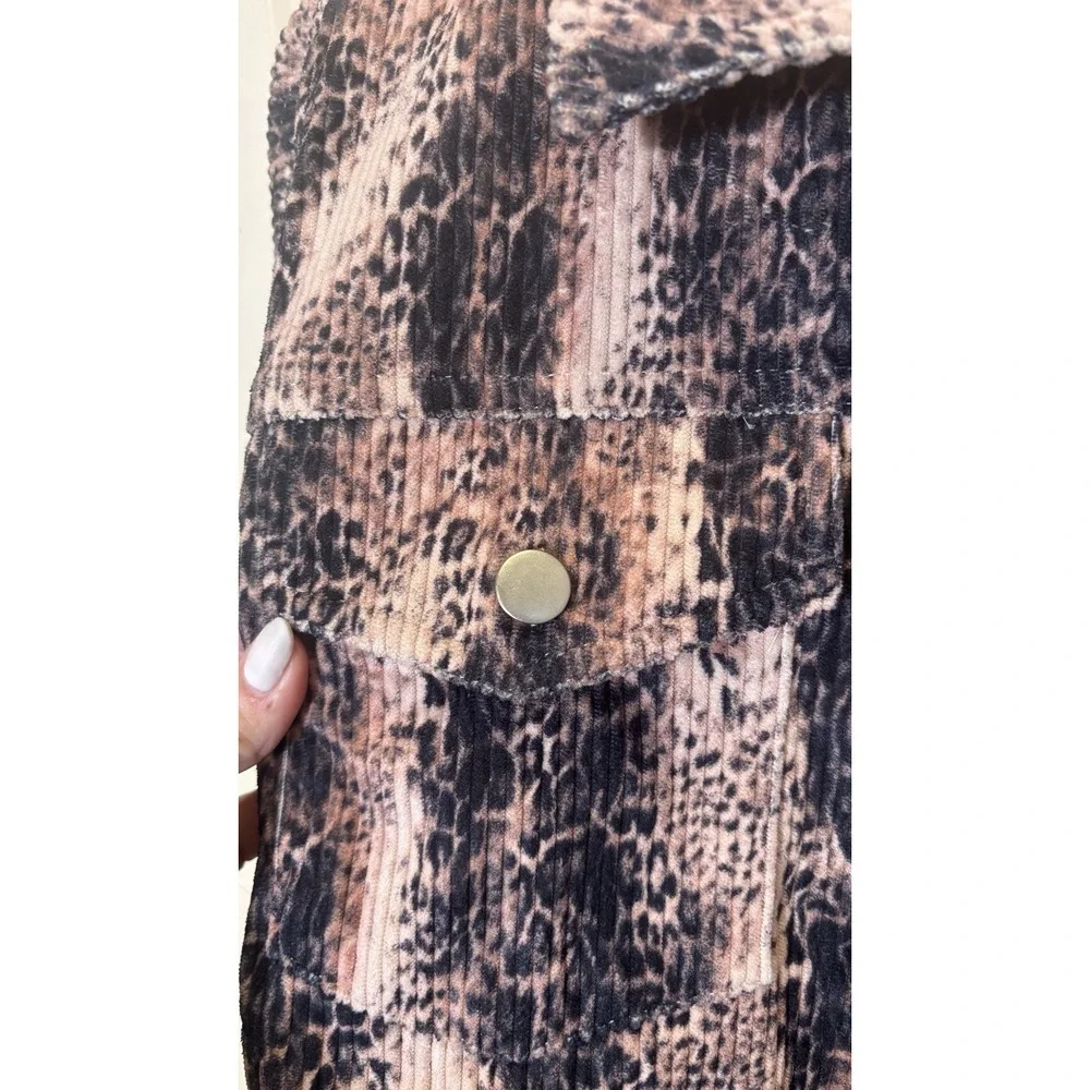 NWT‎ Savanna Jane Leopard Print Size Small Corduroy Jacket Button Up Shacket
